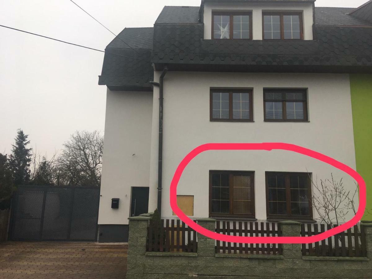 Apartment Dubnica Prejta Dubnica nad Vahom Luaran gambar